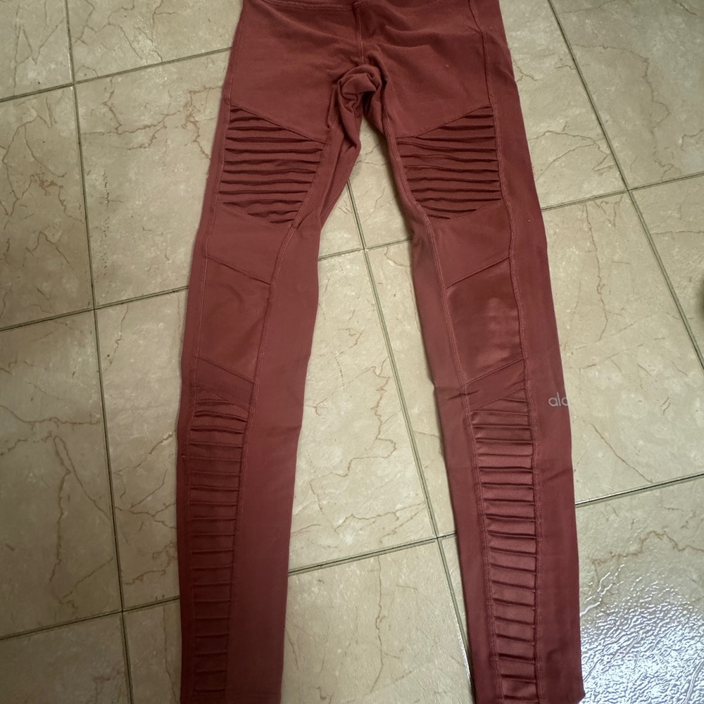 ALO Yoga Brown Jeggings with Moto Detailing